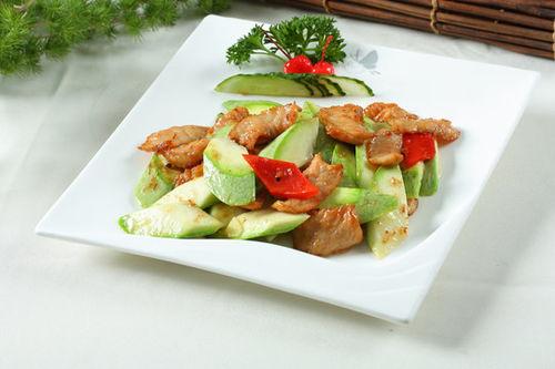 娱乐吃瓜酱特产,跟随吃瓜酱特，畅游八卦海洋