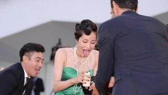 吃瓜娱乐社v,揭秘娱乐圈幕后故事,带你领略明星真实生活 第3张 吃瓜娱乐社v,揭秘娱乐圈幕后故事,带你领略明星真实生活 第3张