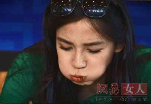 娱乐圈吃瓜兔子是谁啊百度云,揭秘神秘网络红人背后故事 第1张 娱乐圈吃瓜兔子是谁啊百度云,揭秘神秘网络红人背后故事 第1张