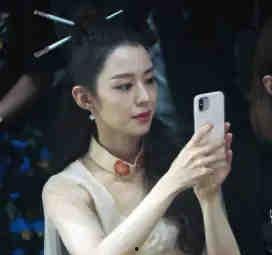 娱乐圈吃瓜四字艺人是谁,揭秘娱乐圈神秘“瓜王”  第2张