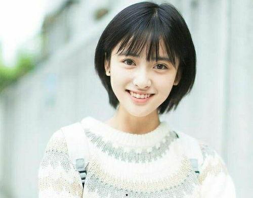 娱乐吃瓜小花演戏,吃瓜之余，演技绽放  第2张