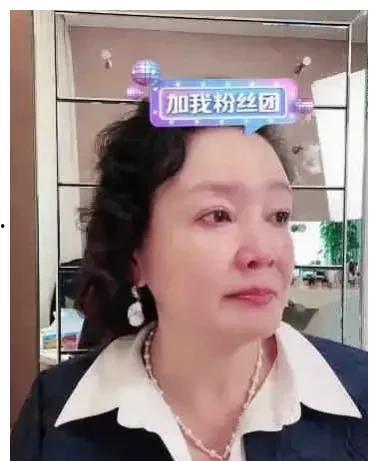 娱乐圈大瓜吃瓜视频,揭秘明星幕后真相，吃瓜群众齐围观  第2张