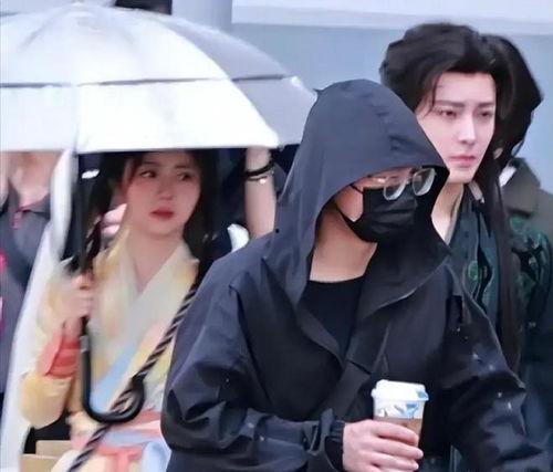 娱乐八卦一起吃瓜完整版,一起吃瓜,深度解析明星幕后故事 第3张 娱乐八卦一起吃瓜完整版,一起吃瓜,深度解析明星幕后故事 第3张