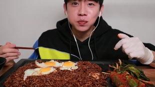 娱乐吃瓜酱教师,揭秘娱乐圈背后的故事  第2张