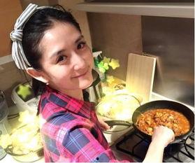 娱乐吃瓜酱厨师,吃瓜酱厨师生动演绎娱乐圈风云  第2张