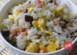 娱乐吃瓜君炒饭,揭秘娱乐圈那些鲜为人知的幕后故事  第2张