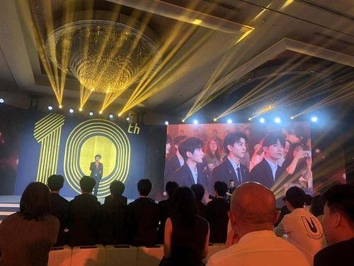 娱乐吃瓜加好友,好友集结！揭秘娱乐圈那些不为人知的秘密  第3张