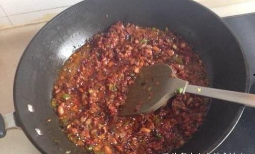 娱乐吃瓜酱面条,揭秘娱乐圈那些鲜为人知的幕后故事  第2张