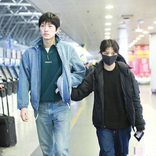 读心术娱乐圈顶流都跟着我吃瓜,娱乐圈顶流纷纷跟随我吃瓜 第3张 读心术娱乐圈顶流都跟着我吃瓜,娱乐圈顶流纷纷跟随我吃瓜 第3张