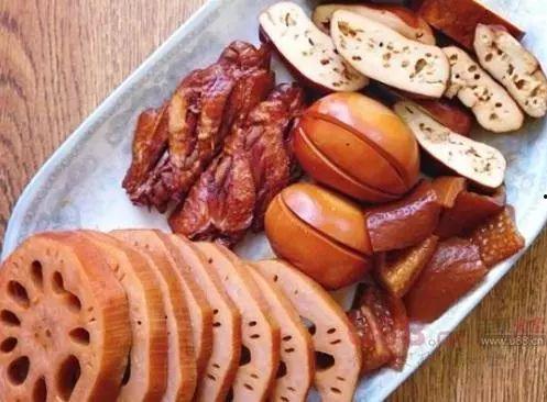 娱乐吃瓜酱卤味,揭秘卤味界的美食传奇 第1张 娱乐吃瓜酱卤味,揭秘卤味界的美食传奇 第1张