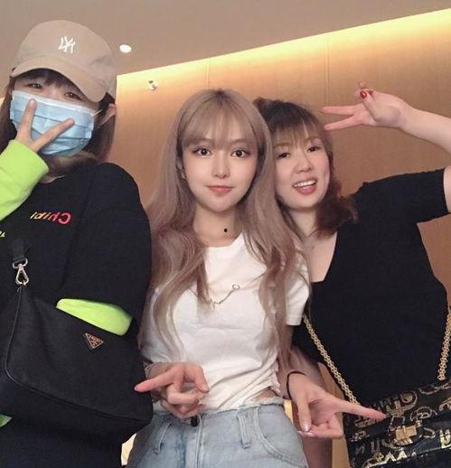 娱乐吃瓜七组,揭秘娱乐圈背后的那些事儿  第3张