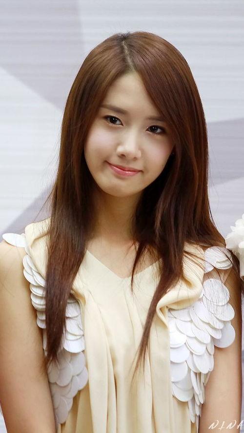 娱乐吃瓜女星休息,揭秘休息时刻的吃瓜女王  第2张