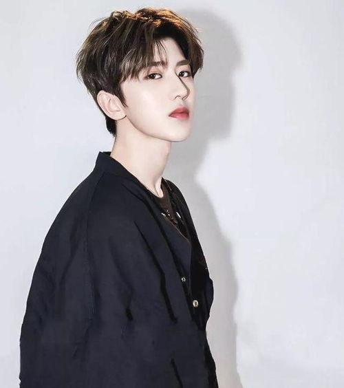 娱乐吃瓜八卦蔡徐坤微博,揭秘娱乐圈背后的八卦风云”  第3张