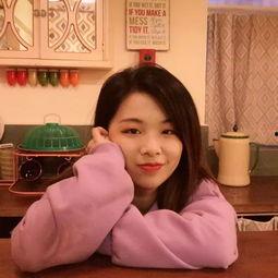 娱乐吃瓜酱第一次谈恋爱,初尝恋爱滋味，甜蜜与苦涩交织的青春篇章  第2张