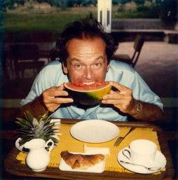 各种娱乐吃瓜图,揭秘明星们的幕后吃瓜大作战  第3张