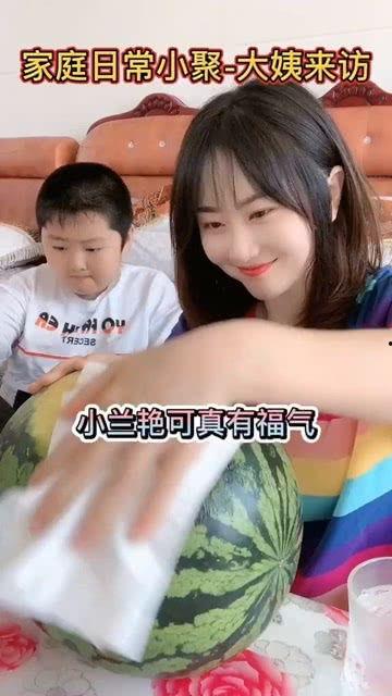 娱乐大姨吃瓜,揭秘娱乐圈背后的那些事儿  第2张